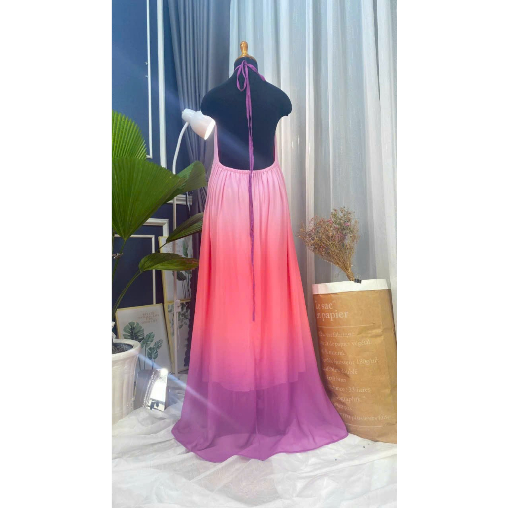 Đầm maxi loang màu hở lưng