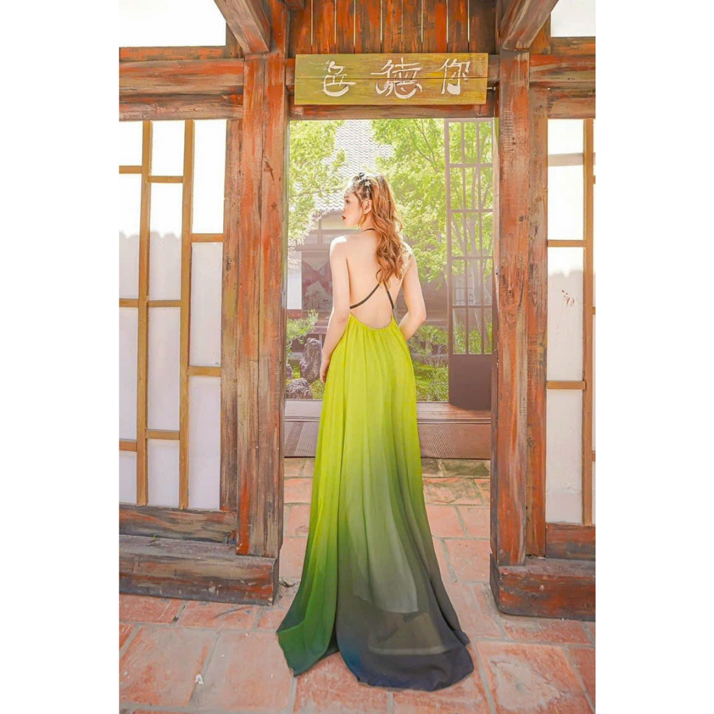 Đầm maxi loang màu hở lưng