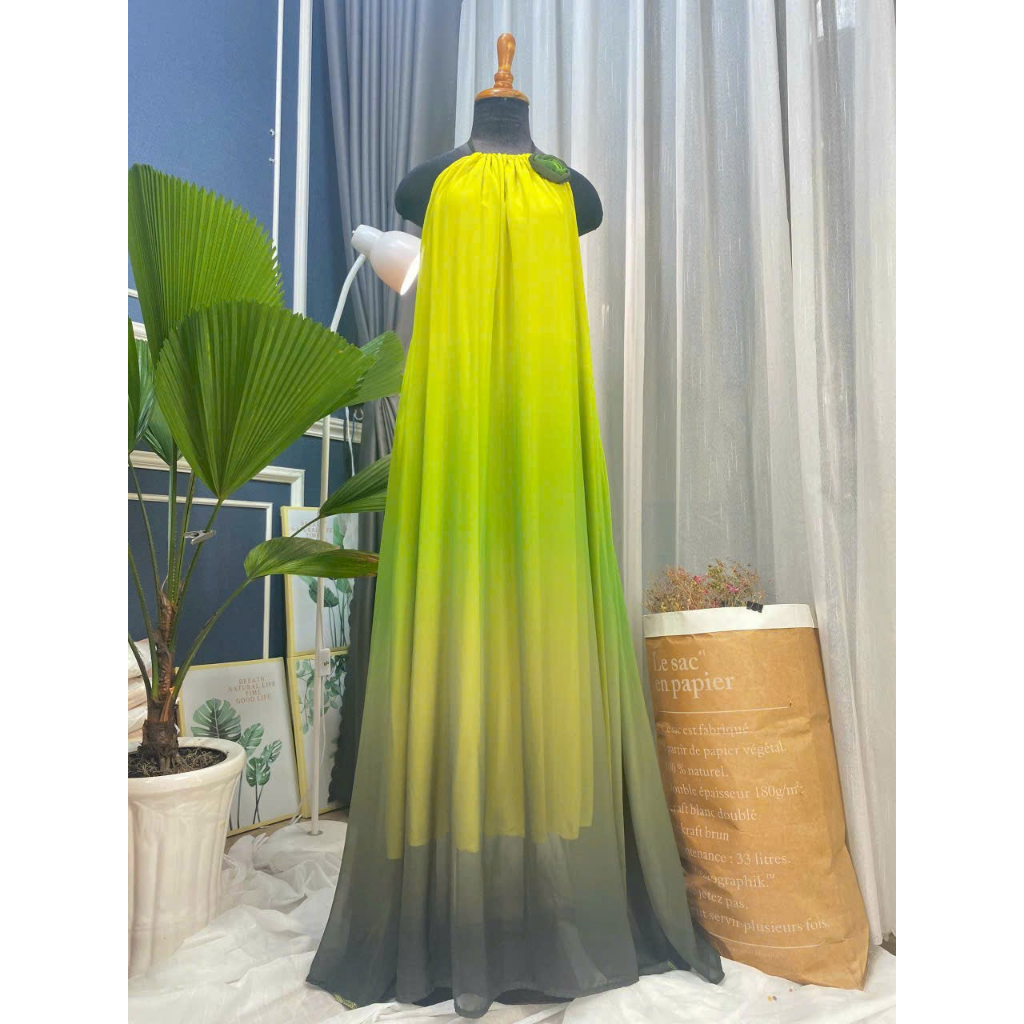 Đầm maxi loang màu hở lưng