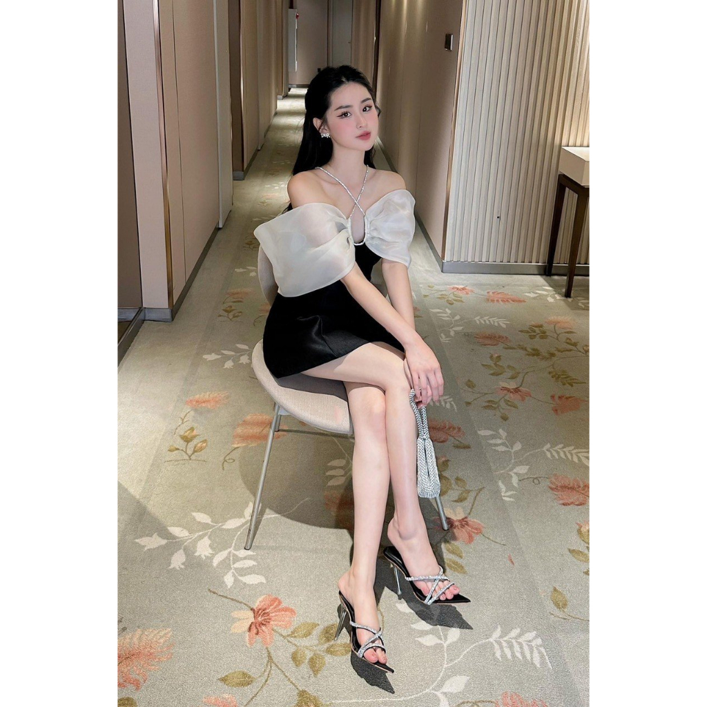 Black Cleri - Đầm Cleri chất tafta tay voan