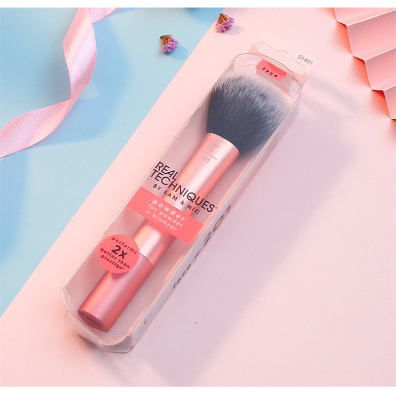 Cọ trang điểm đánh phấn phủ RealTechniques Powder Brush