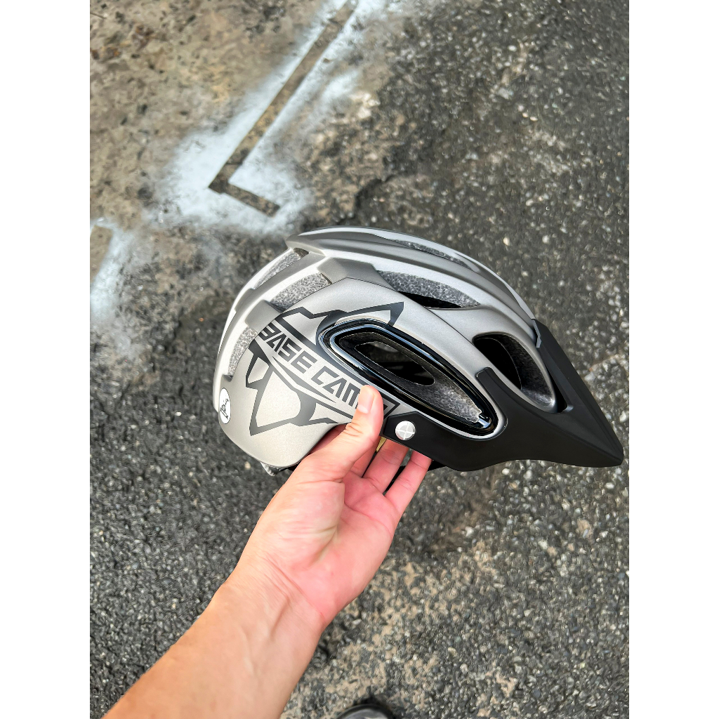 NÓN THỂ THAO BASECAMP MÀU XÁM BẠC GIỐNG MŨ POC 07 CHÍNH HÃNG