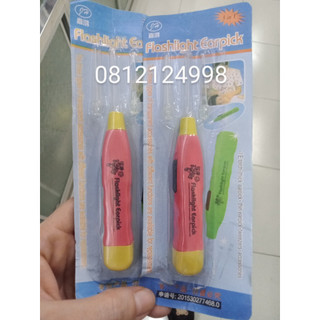 Dụng cụ lấy ráy tai có Đèn lấy ráy tai cho bé