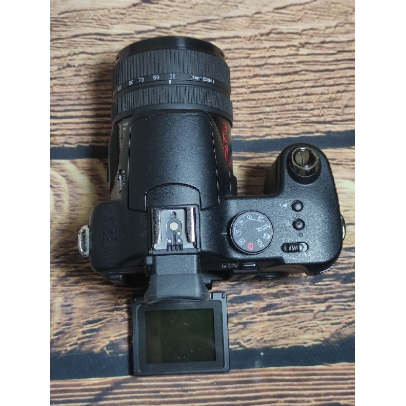 Máy ảnh siêu zoom kỹ thuật số DMC-FZ50