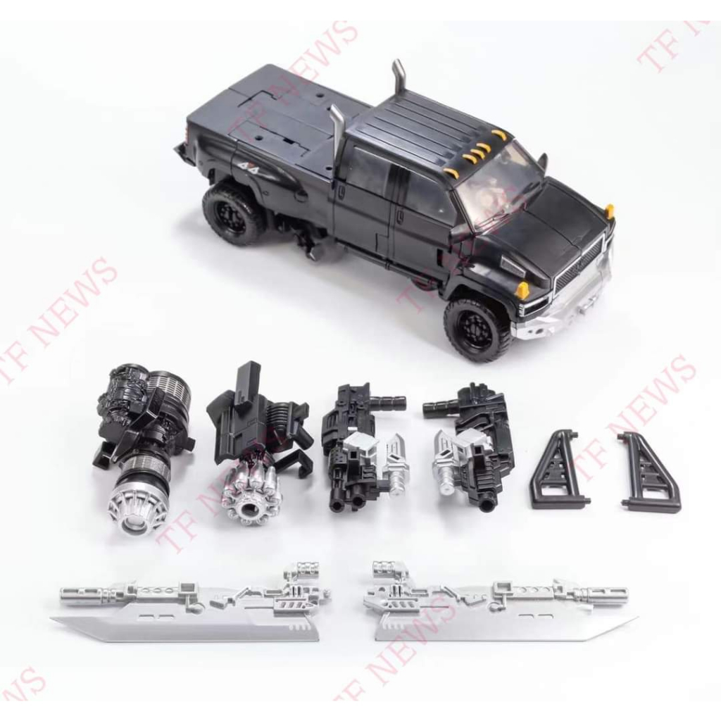 Mô hình IronHide - Baiwei TW-1026 robot biến hình 16cm
