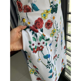 Đầm Calvin …Klein hoa tươi tắn 🍀🍀🍀