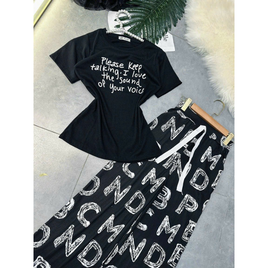 [5,5 Sales Freeship] Set áo thun đen cổ tròn in chữ croptop mix quần dài ống suông in họa tiết cá tính mtb