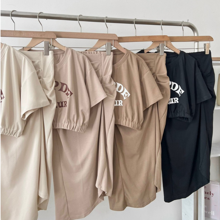 Set áo croptop kèm chân váy dài xoắn eo cách điệu dành cho nữ