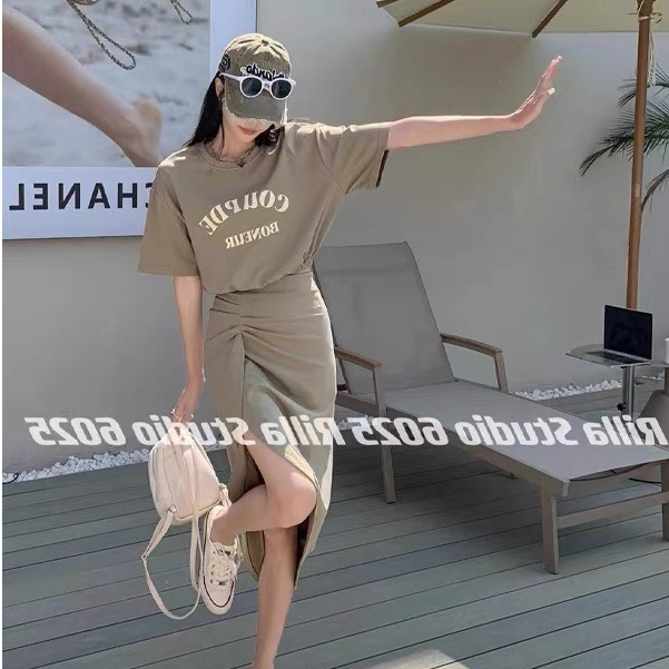 Set áo croptop kèm chân váy dài xoắn eo cách điệu dành cho nữ