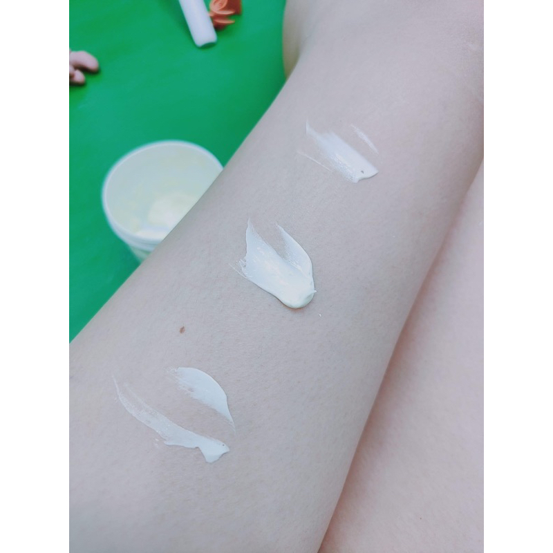 KEM BODY TRẮNG BẠCH VIP TRUYỀN TRẮNG