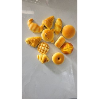 Đồ chơi squishy bánh mì dễ thương