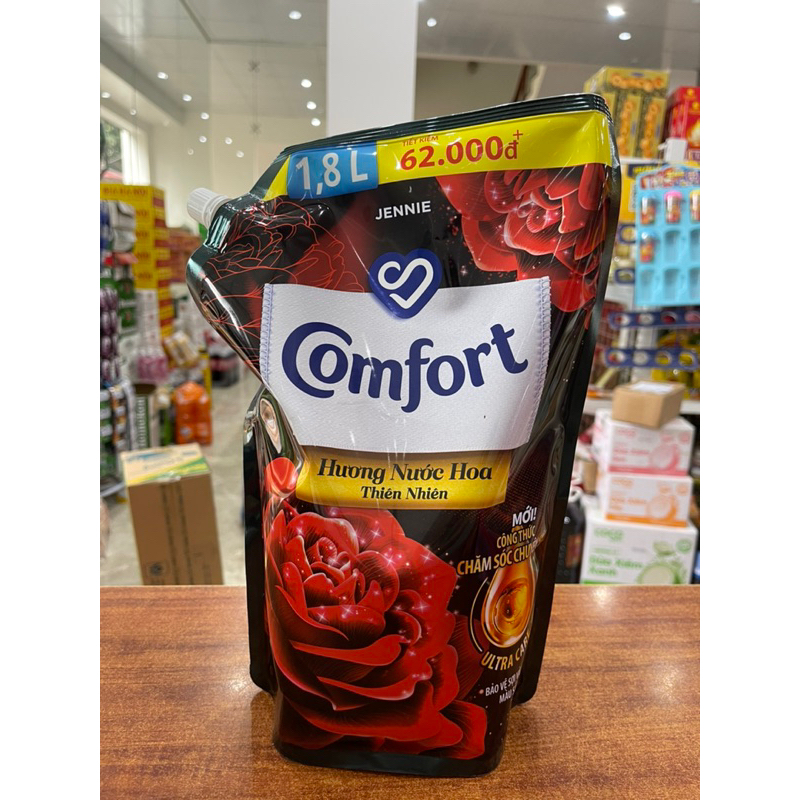 Nước xả vải Comfort hương vườn xuân mới 1,8l
