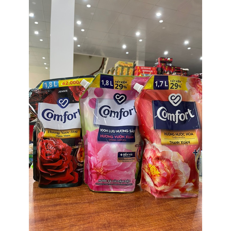 Nước xả vải Comfort hương vườn xuân mới 1,8l