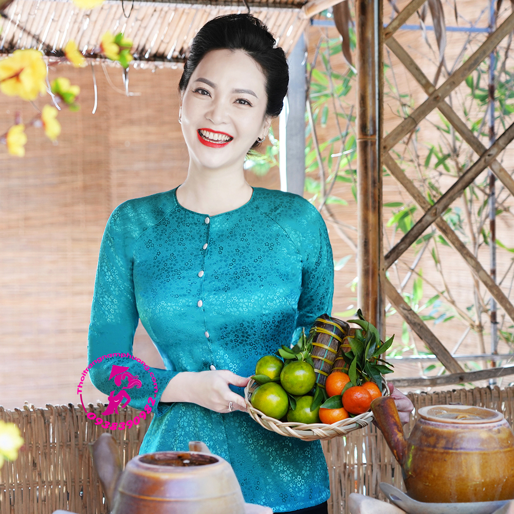 Áo bà ba nữ vải gấm lụa màu xanh mòng két cổ tròn cao - Nam Phương