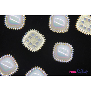 Charm chữ nhật viền đá nhí 2.4cm