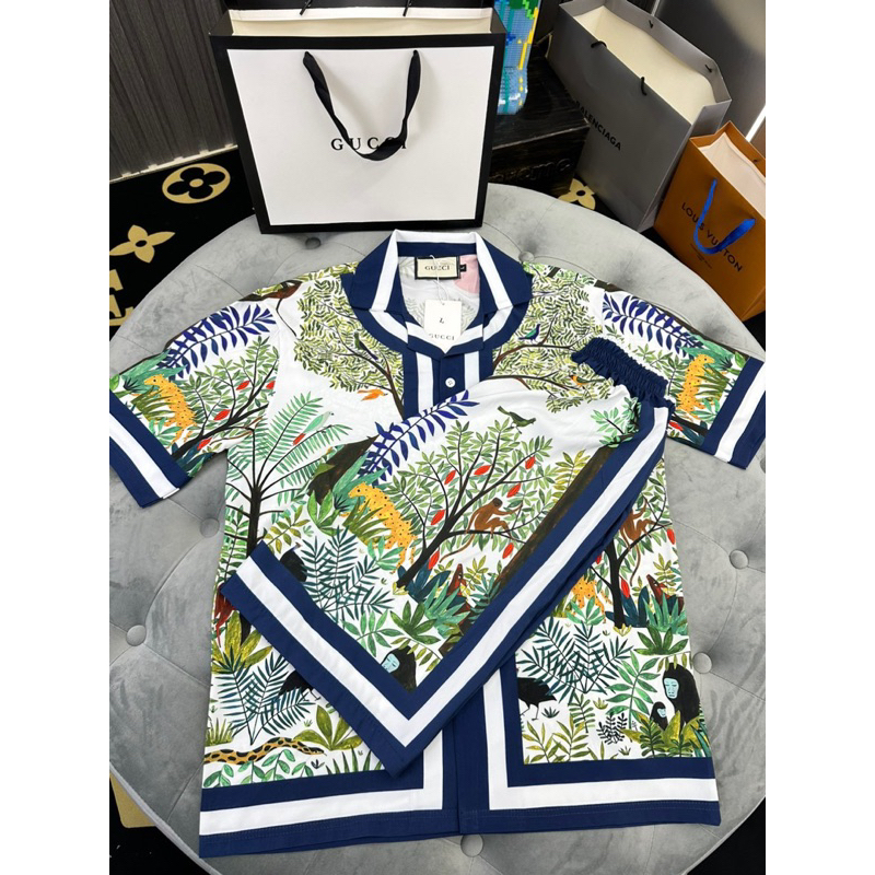 Bộ quần áo nam Gucci hình cây vải lụa form rộng đẹp