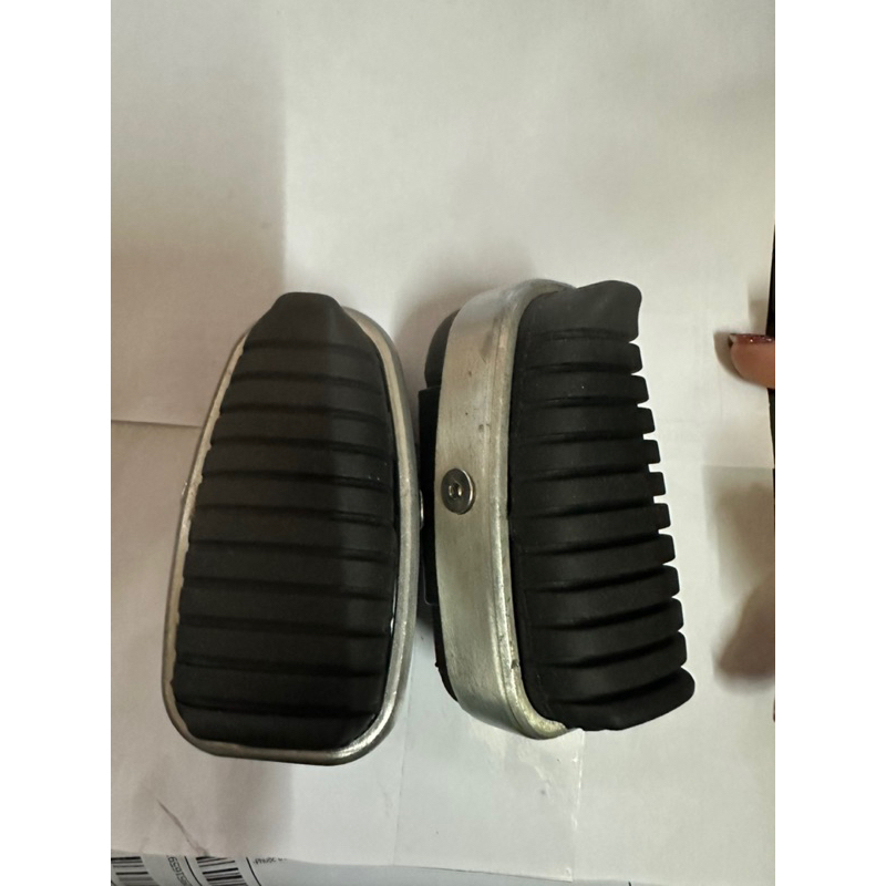 Gác chân kiểu cub 125