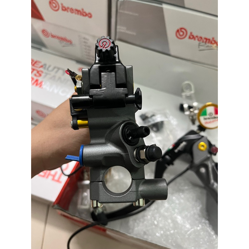 Tay phanh bình dầu rời Brembo 19RCS