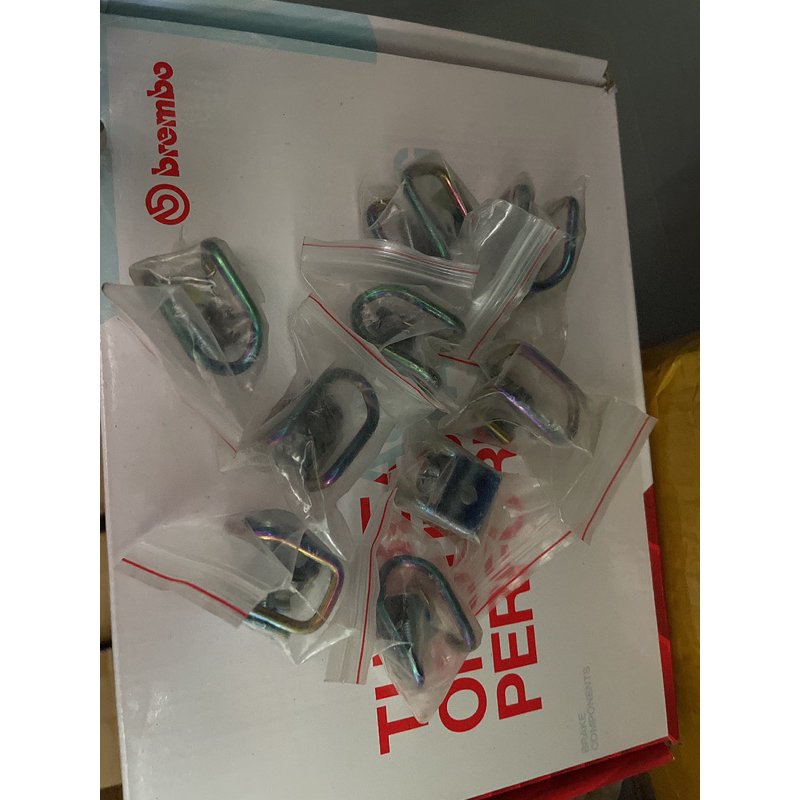 Móc treo đồ titan xe điện, xe máy các loại