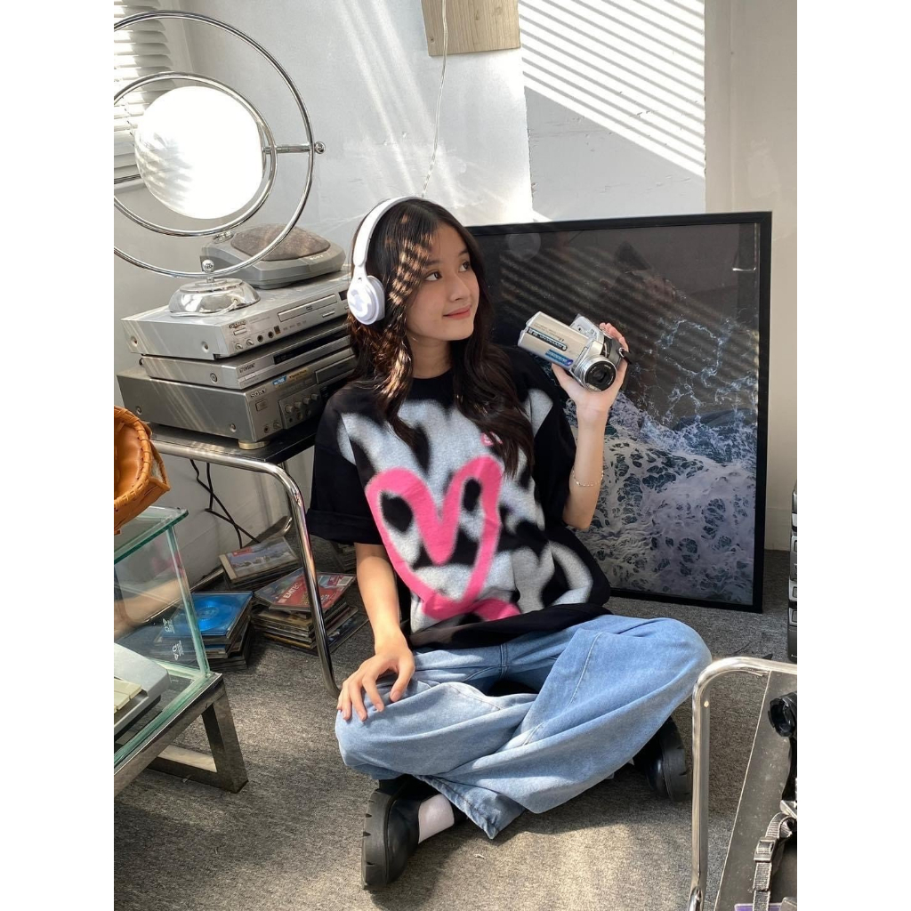 Áo thun SWE HEARTS TEE màu đen vải cotton dày mịn full tag AL251 Thời trang Unisex HCM