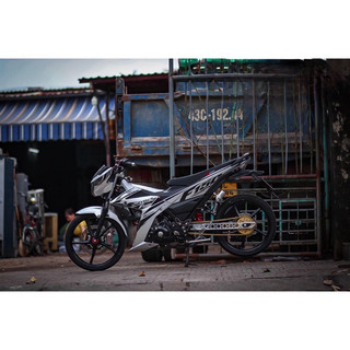 Tem rời satria f150 bạc đen