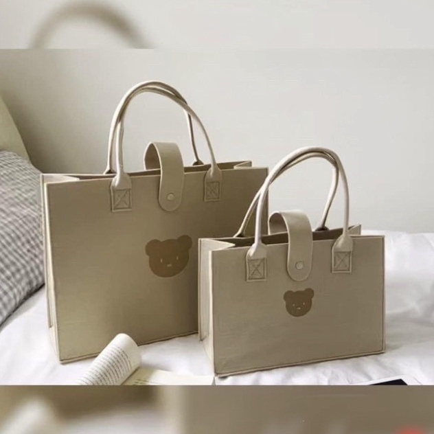 Túi Xách Bằng Vải Nỉ Cỡ Lớn Có Tay Cầm in Hình Gấu Dễ Thương Dành Cho Nữ