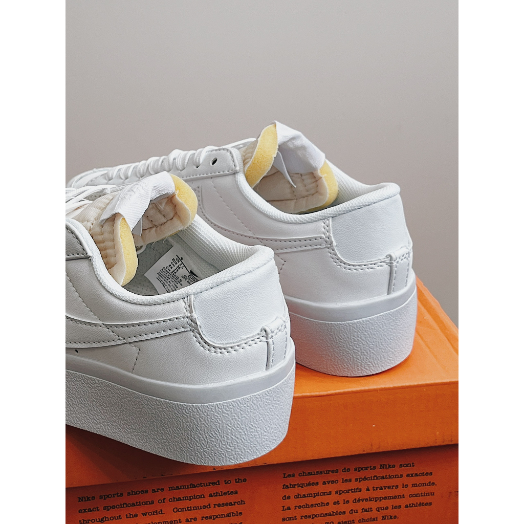 Giày thể thao sneaker  BLAZER LOW PLATFORM “White/White” blazer trắng đê cao