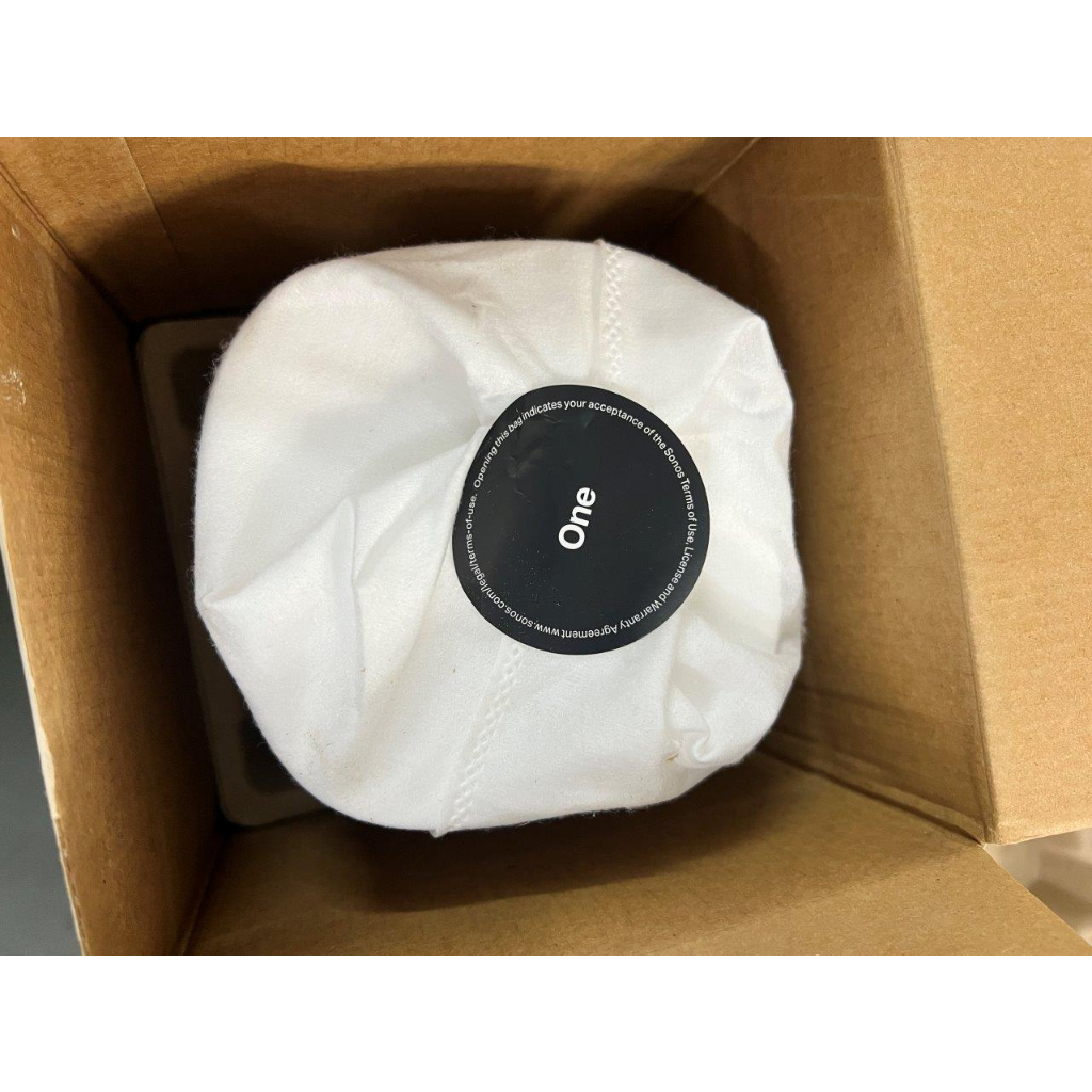 Loa thông minh Sonos One  - black,white