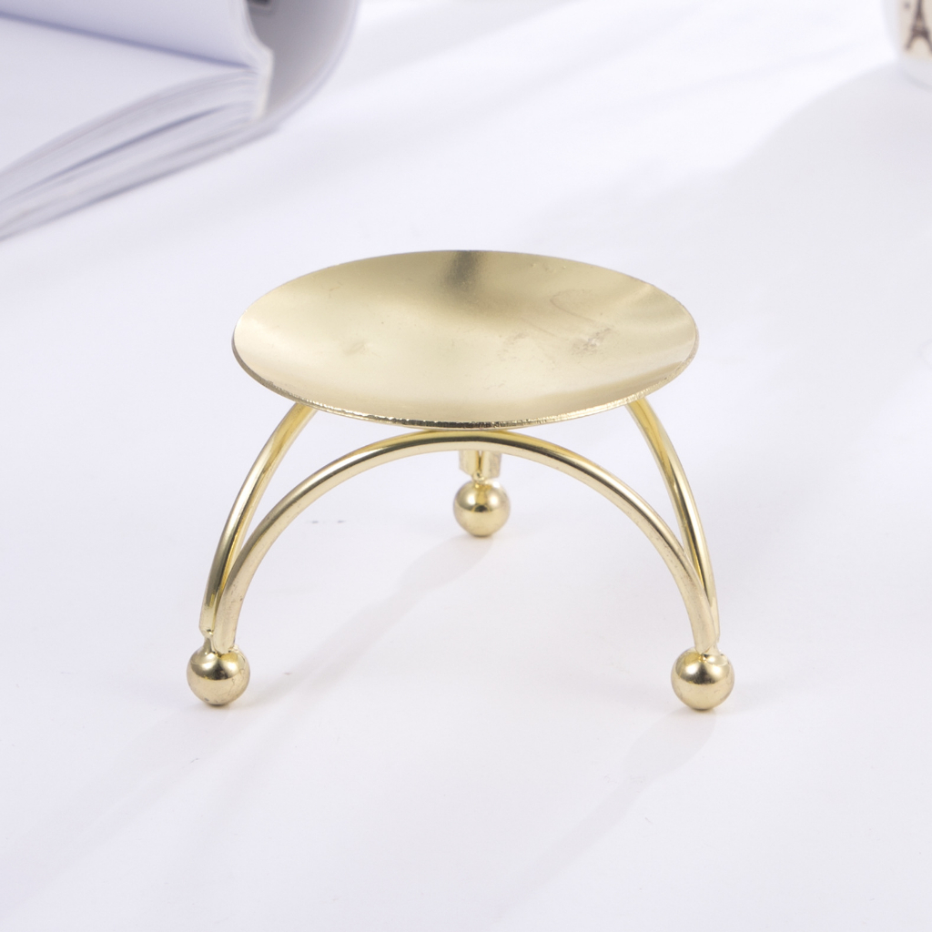 Giá đỡ nến 3 chân bằng kim loại dùng trang trí phòng khách, phòng ngủ, phòng làm việc