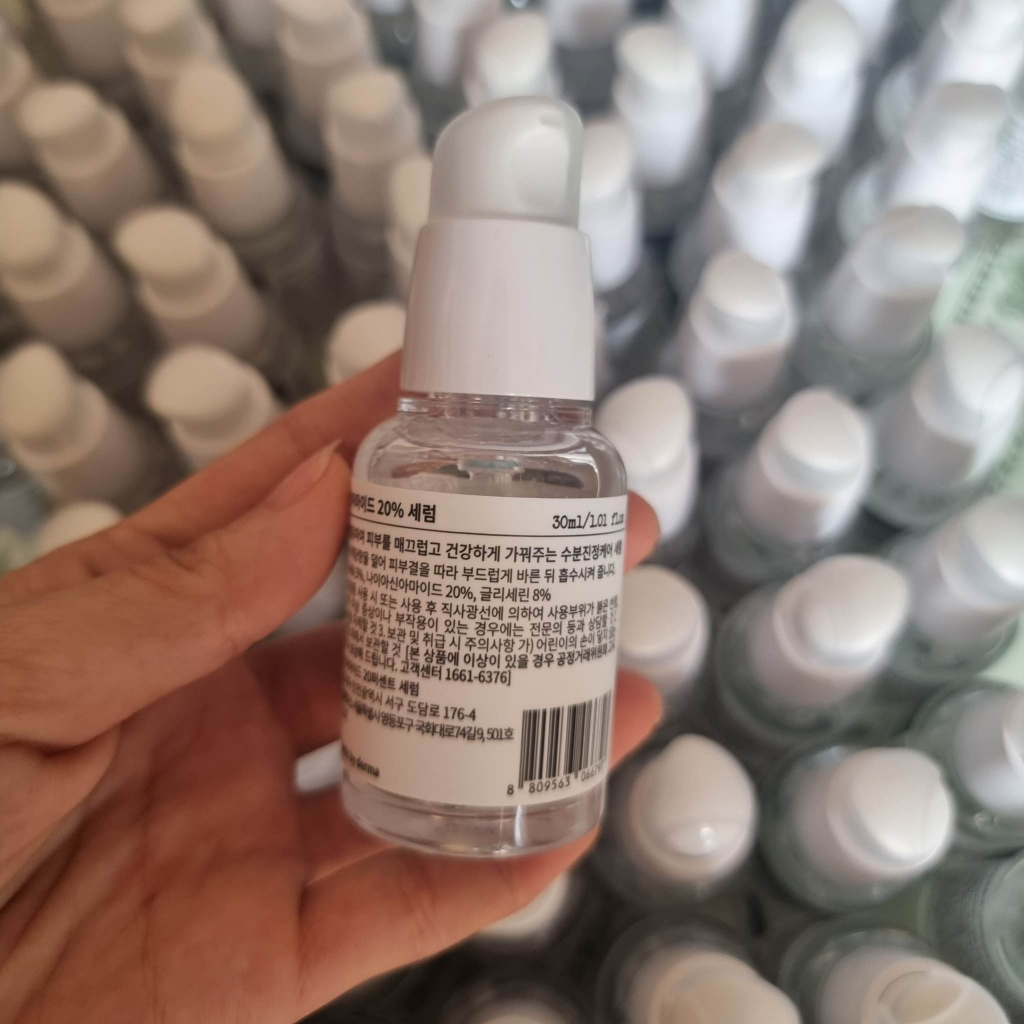 Serum sáng da, giảm thâm, cân bằng dầu thừa Niacinamide 20% Derma Factory 30ml