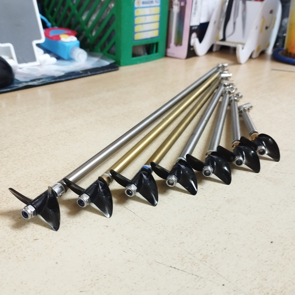 Trục chân vịt lõi 4mm kèm trục chuyển động mềm và chân vịt 2 lá