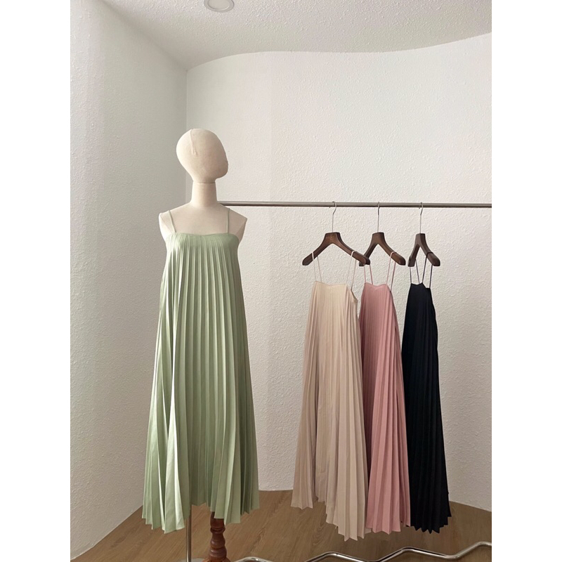 Váy maxi dập li Lindy dress