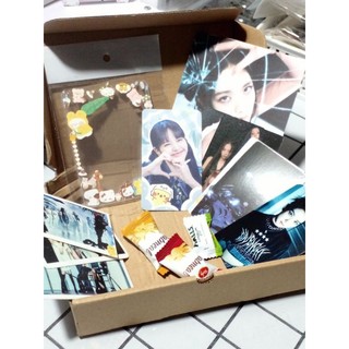 Lucky box toploader 📦💖