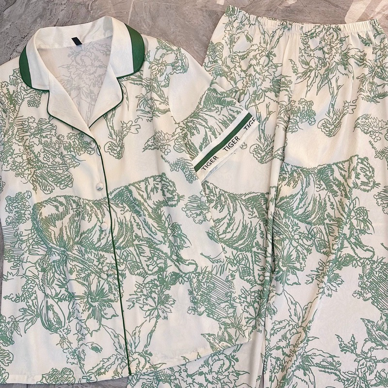 Bộ pijama lụa xước Quảng Châu cao cấp tay ngắn đen-xanh
