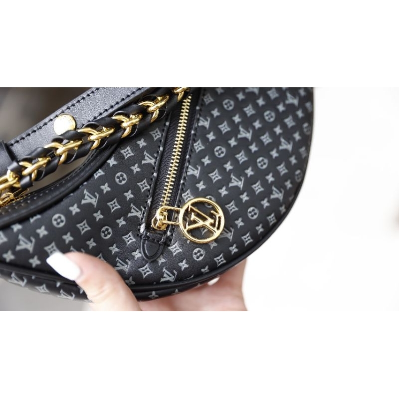 Túi xách nữ LV LOOP monogram sz22cm da thật kèm 2 quai cực xịn fullbox nam châm(ngoài đẹp hơn ảnh)