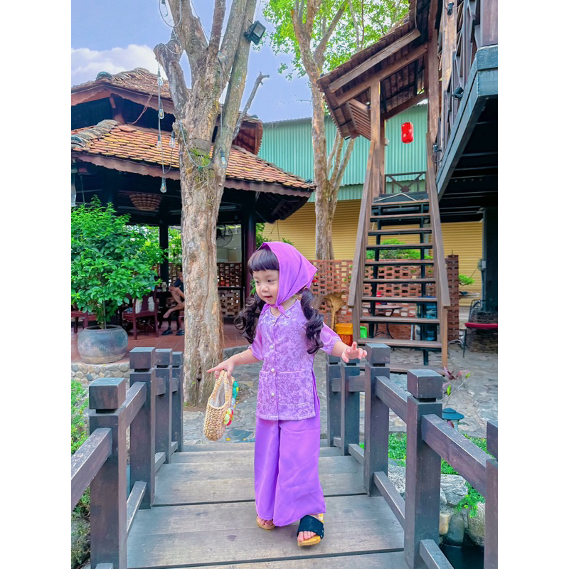 Bà ba cho bé gái chất gấm siêu đẹp KÈM khăn