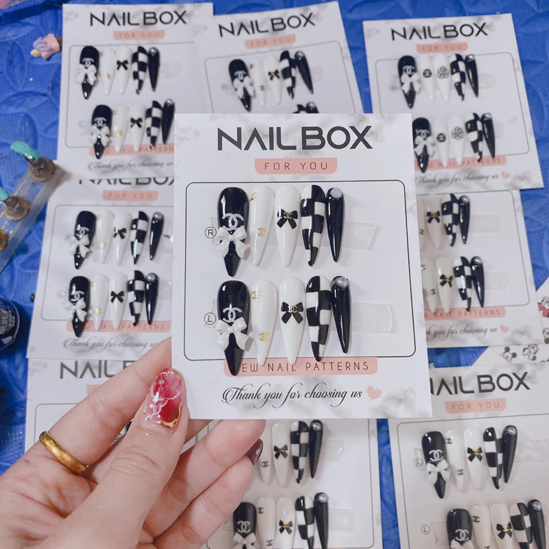 Nail box hoạt hình thiết kế giá rẻ sale lấy tương tác 30k