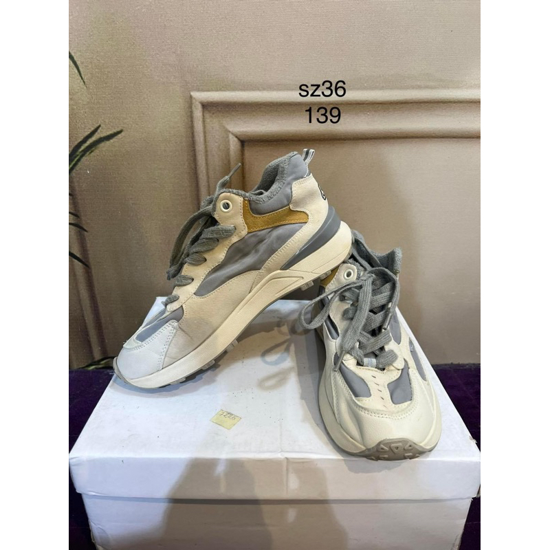 Giày thể thao độn đế