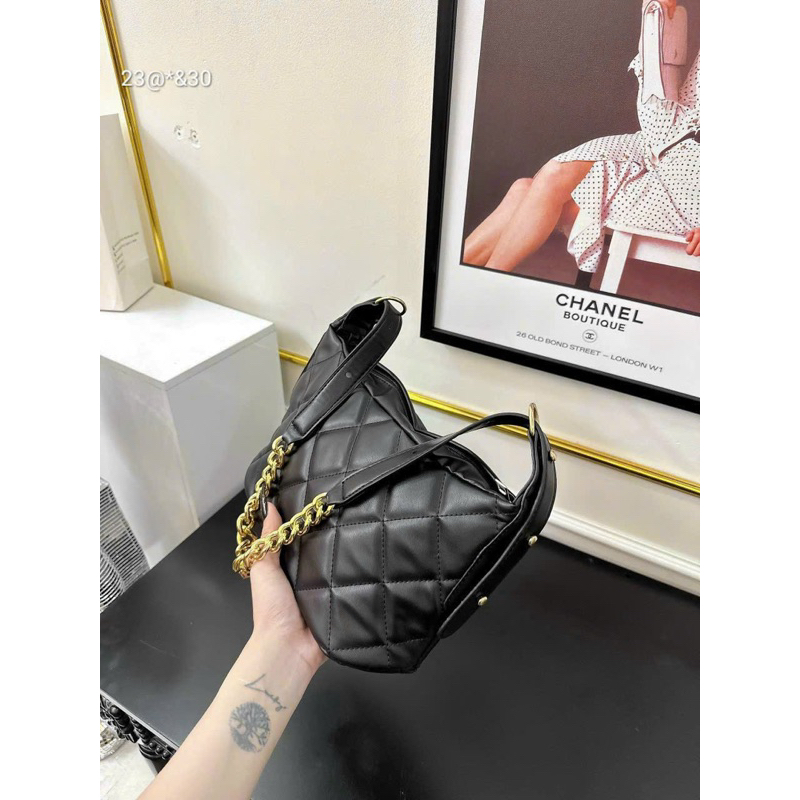 Túi xách nữ kẹp vai cá tính, thiết kế trẻ trung ngăn đựng rộng