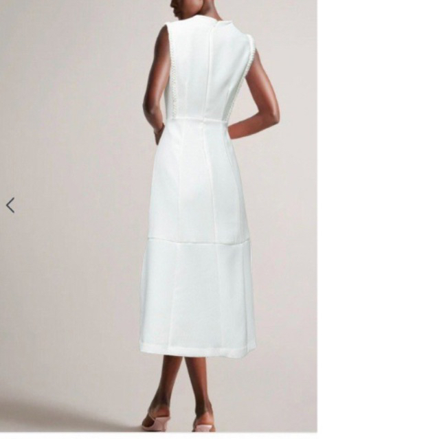 Đầm Ted trắng tinh khôi dễ thương cho mùa hè