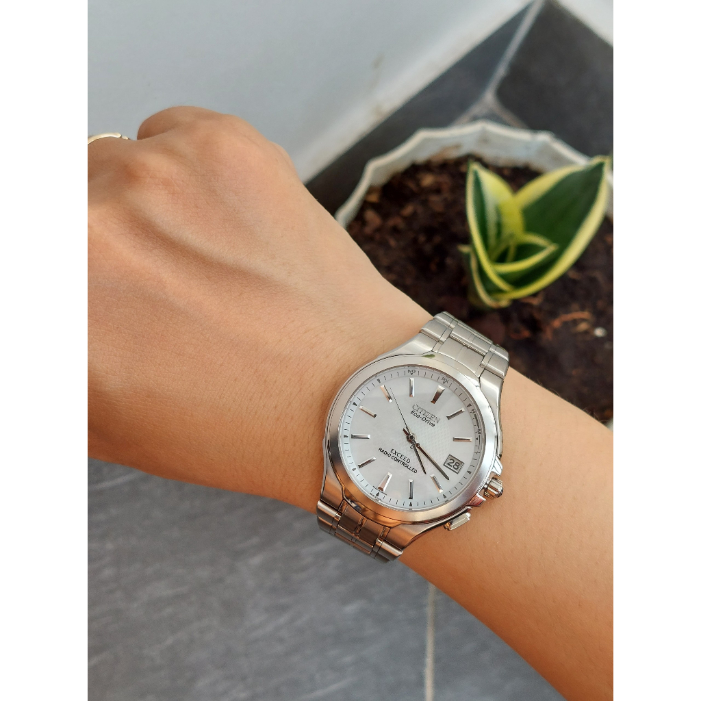 Đồng hồ nam Citizen Exceed eco drive Titanium chạy pin năng lượng hàng Si