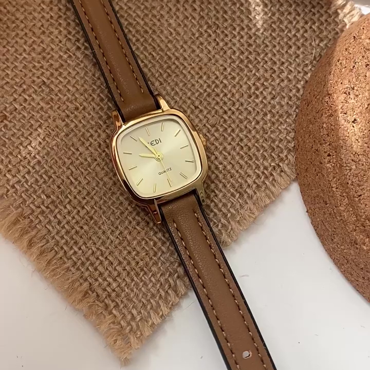 Đồng hồ nữ đeo tay dây da mặt vuông đẹp chống nước chính hãng LaCy Watch V27