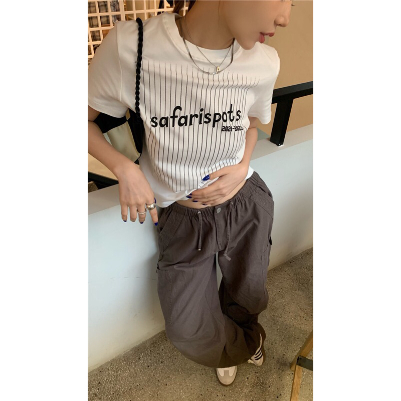 Áo Thun Basic Croptop Màu Xám & Trắng Uzllang Dễ Thương Siêu Hot