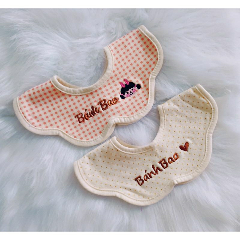 Yếm bé trai bé gái thêu tên theo yêu cầu, inbox chọn icon hình hoặc theo hình của khách.