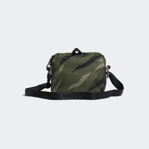 Túi Đeo Chéo Đa Năng adidas Green Classics Organizer Bag HC4779 Màu Xanh Rêu | PiuPiu Authentic