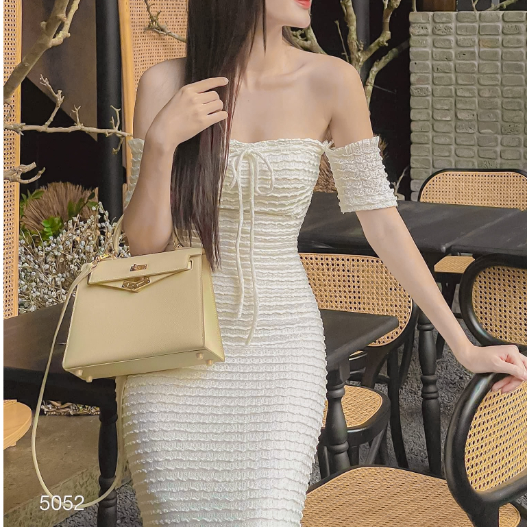 Dress New 2023 - Đầm Ren Ôm Body Trễ vai/ Cổ yếm/ Peplum chất vải co giãn tôn dáng đi tiệc đi chơi sang chảnh Tinyhouse