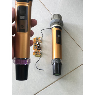 tặng  box giấy   2 chống lăn Micro loa kéo ugx10, hợp kim chỉnh tần số, chống hú tốt shure ugx23