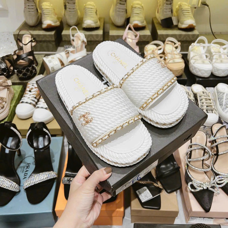 DEPS C ..N DÙ VIỀN XÍCH XINH 😍