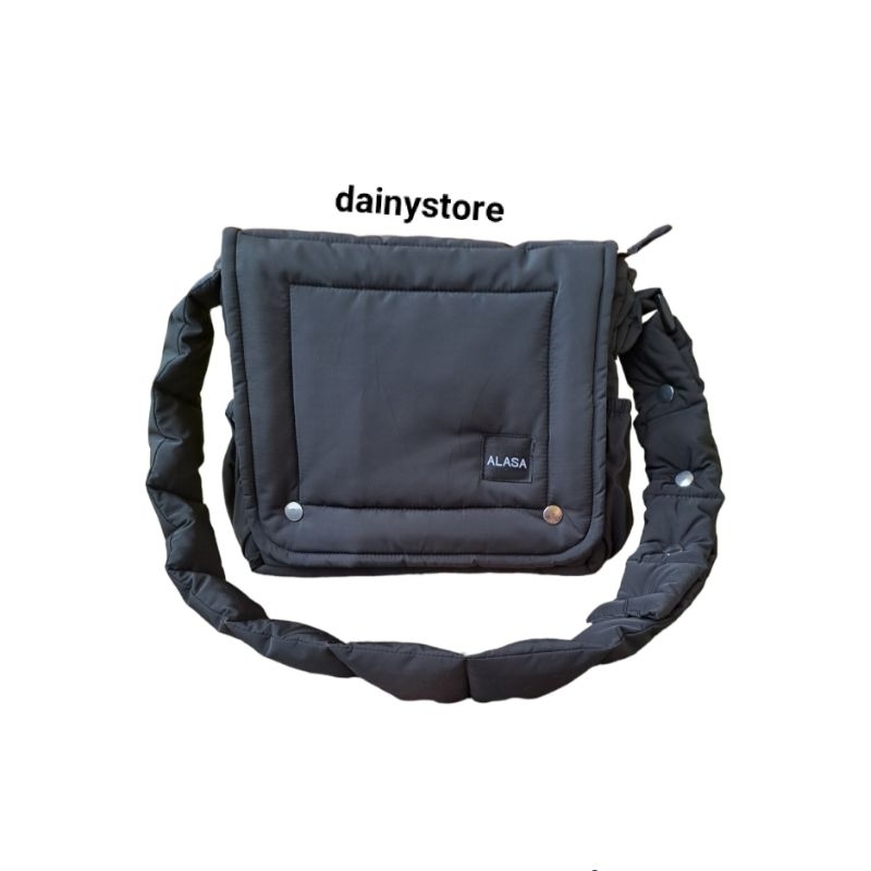 Túi đeo chéo chần bông đi học ,đi chơi, đi làm dainystore NẮP Ô VUÔNG