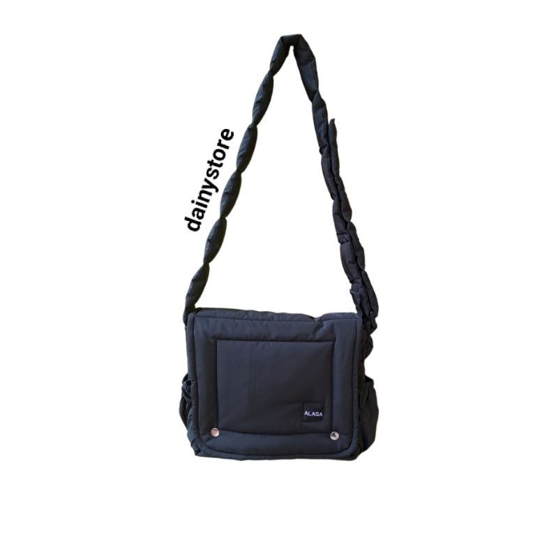 Túi đeo chéo chần bông đi học ,đi chơi, đi làm dainystore NẮP Ô VUÔNG